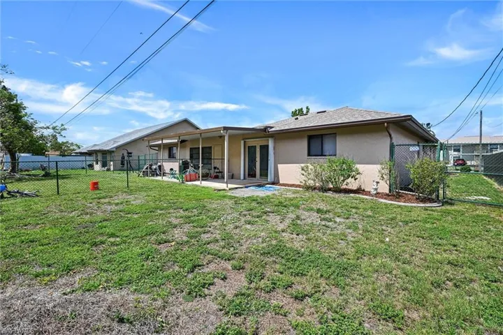 4707 Sw 8th Pl, Cape Coral, Florida 33914