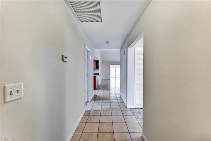 4707 Sw 8th Pl, Cape Coral, Florida 33914