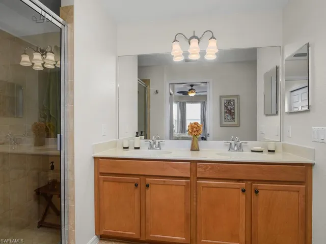 Dual Sink, Walk-in Shower, Master Bath