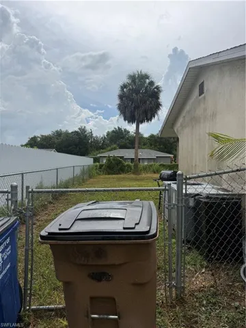 308 Vermont Way, Lehigh Acres, Florida 33936