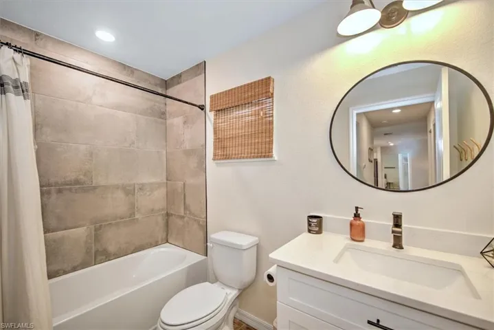 3104 E Iris  CT, Labelle, FL 33935