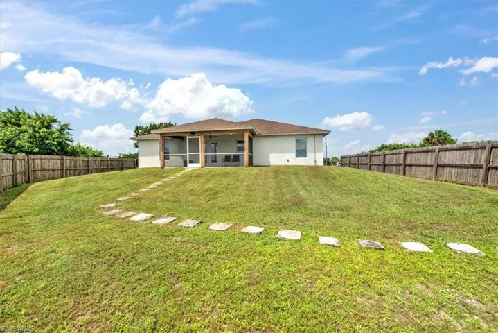 3104 E Iris  CT, Labelle, FL 33935