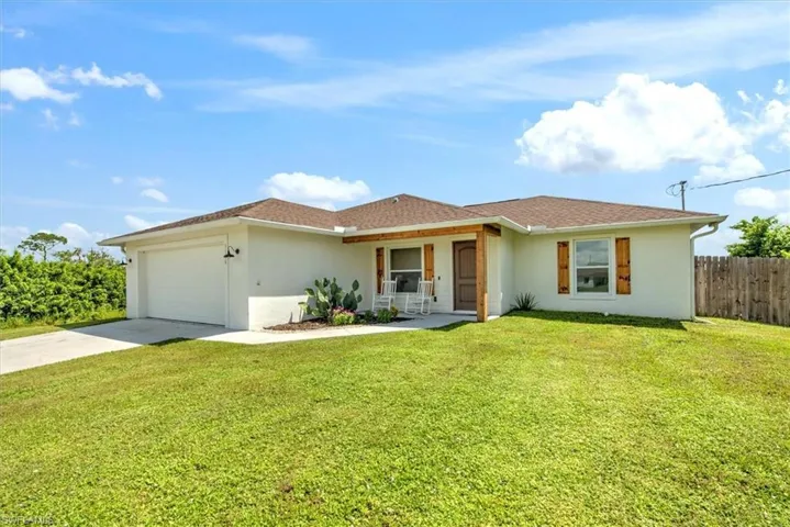 3104 E Iris  CT, Labelle, FL 33935