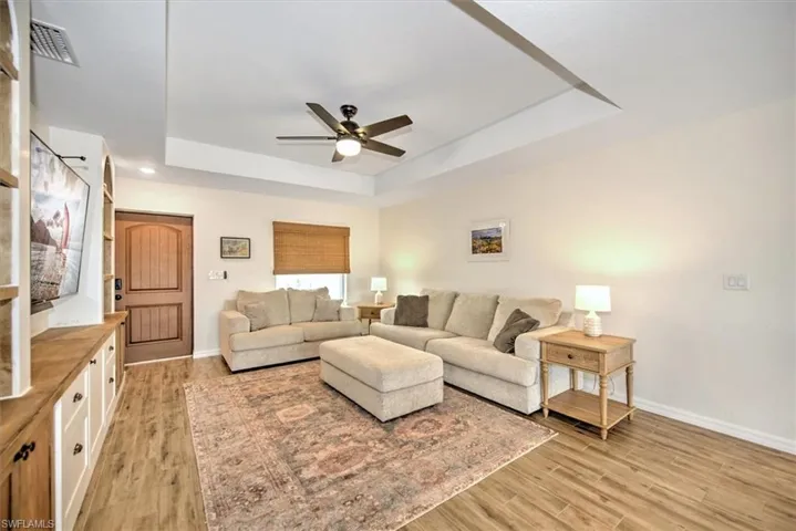 3104 E Iris  CT, Labelle, FL 33935