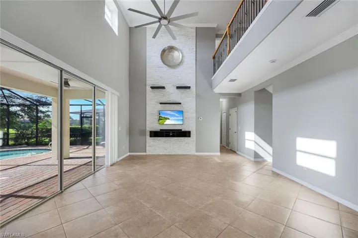 2262 Vermont Ln, Naples, Florida 34120