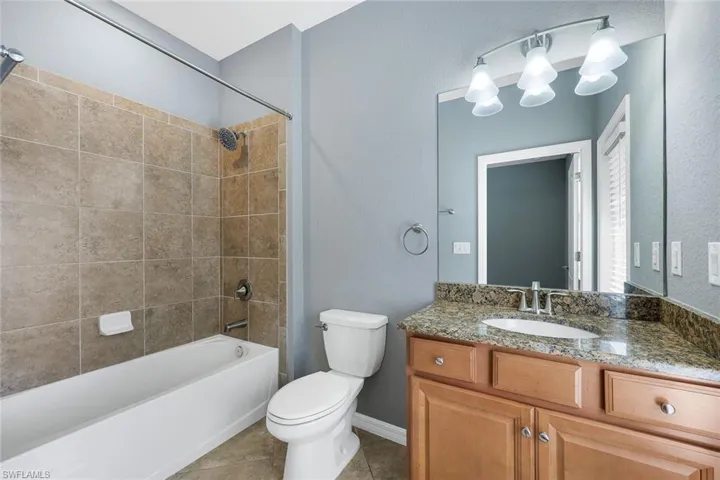 2262 Vermont Ln, Naples, Florida 34120