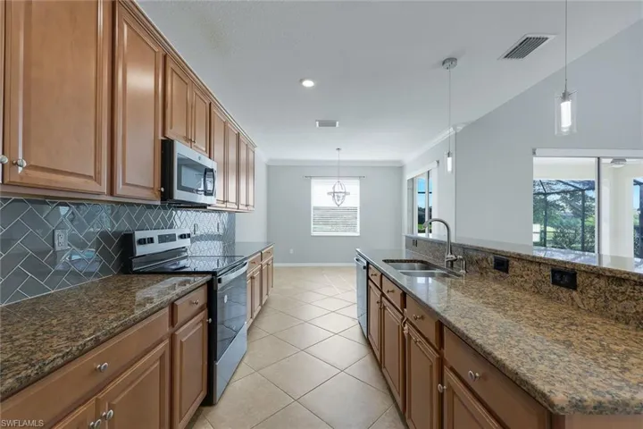 2262 Vermont Ln, Naples, Florida 34120