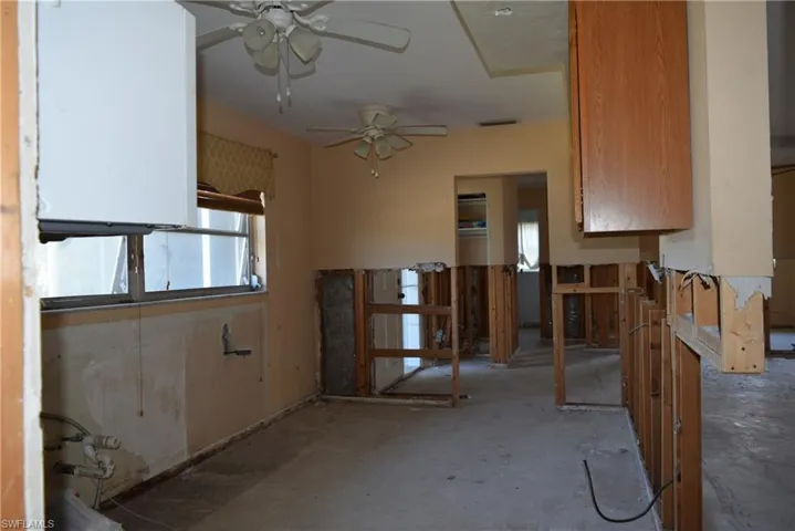 412  El Dorado E PKWY, Cape Coral, FL 33904