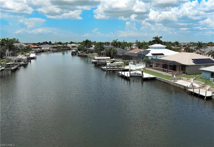 2714 Sw 28th Pl, Cape Coral, Florida 33914