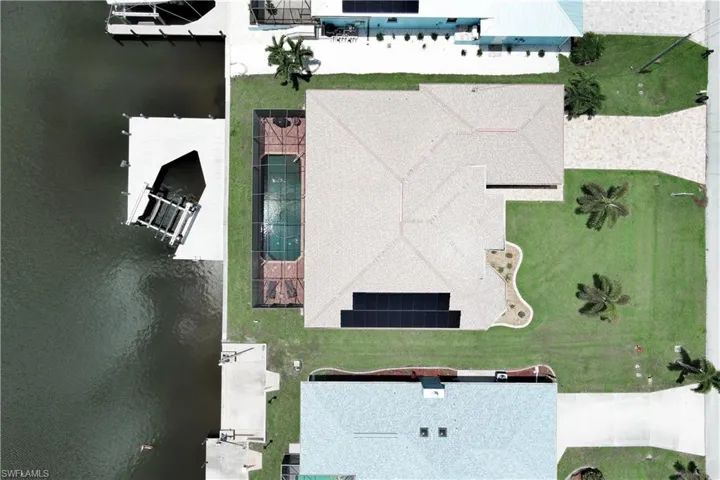 2714 Sw 28th Pl, Cape Coral, Florida 33914