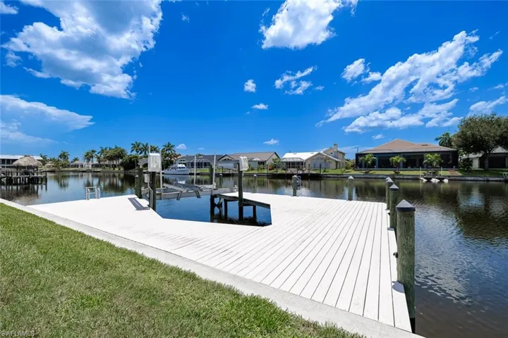 2714 Sw 28th Pl, Cape Coral, Florida 33914