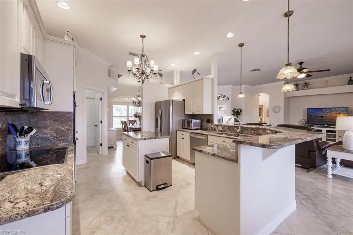 2714 Sw 28th Pl, Cape Coral, Florida 33914