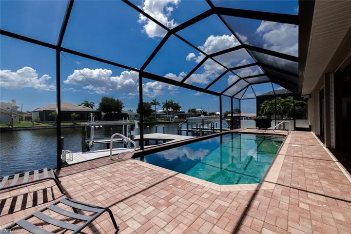 2714 Sw 28th Pl, Cape Coral, Florida 33914