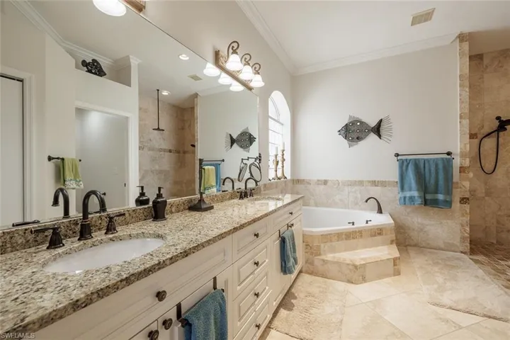 2714 Sw 28th Pl, Cape Coral, Florida 33914