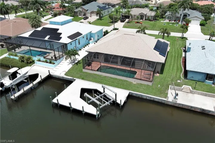 2714 Sw 28th Pl, Cape Coral, Florida 33914