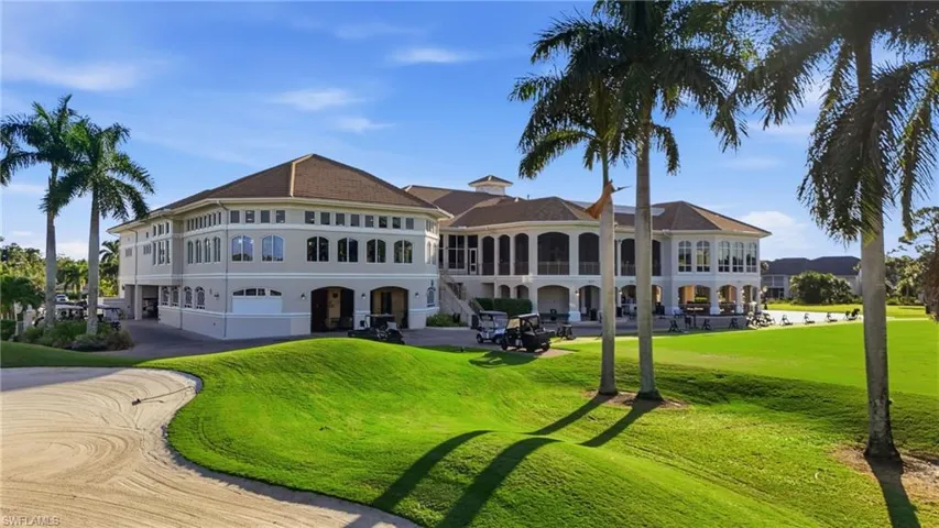 Clubhouse from 18th fairway