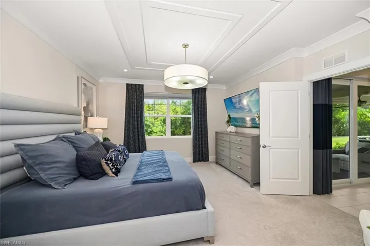 172 Indies Dr E 102, Naples, Florida 34114