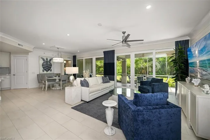 172 Indies Dr E 102, Naples, Florida 34114