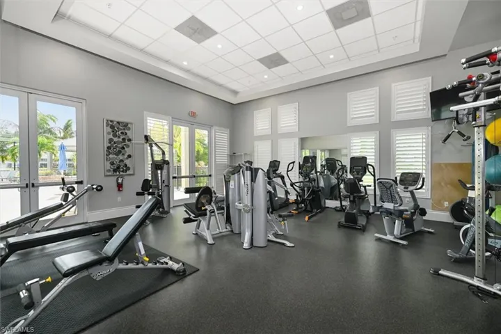 172 Indies Dr E 102, Naples, Florida 34114