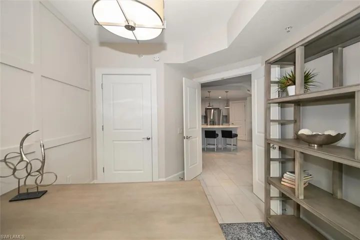 172 Indies Dr E 102, Naples, Florida 34114