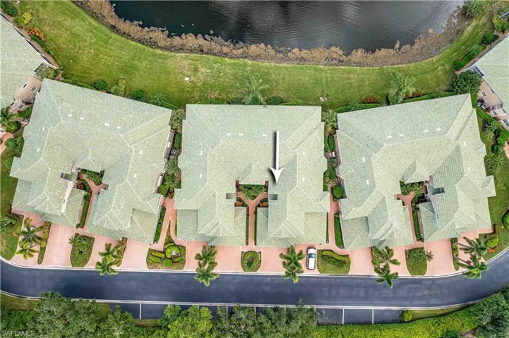 604  Vintage Reserve  LN, Naples, FL 34119