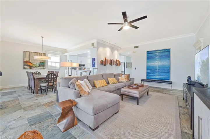 604  Vintage Reserve  LN, Naples, FL 34119