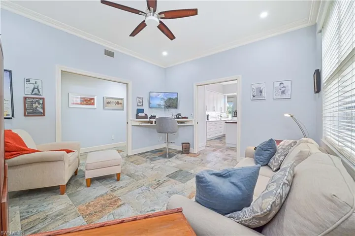 604  Vintage Reserve  LN, Naples, FL 34119