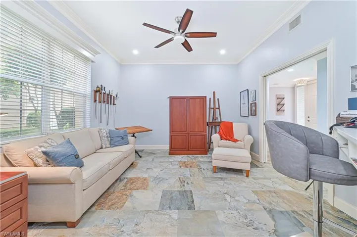 604  Vintage Reserve  LN, Naples, FL 34119