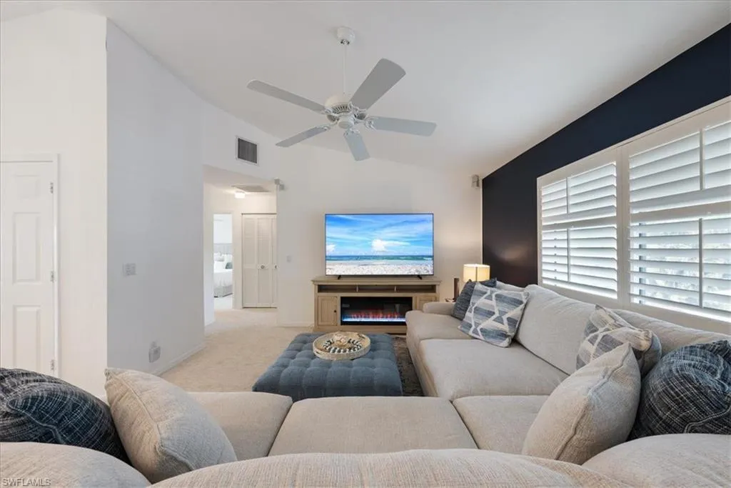 725 Neapolitan WAY, Naples, FL 34103,224088617