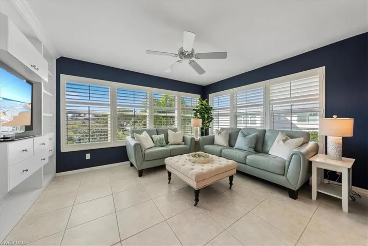 725 Neapolitan WAY, Naples, FL 34103,224088617
