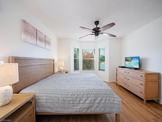 865 New Waterford Dr S101, Naples, Florida 34104