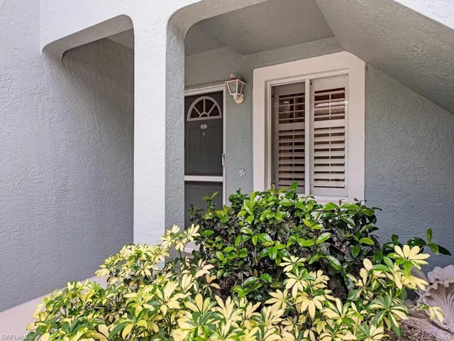 865 New Waterford Dr S101, Naples, Florida 34104