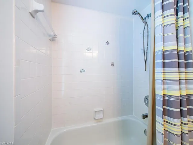 865 New Waterford Dr S101, Naples, Florida 34104