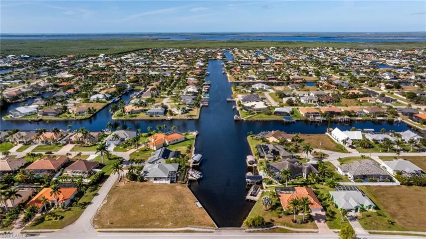 2503 Sw 41st St, Cape Coral, Florida 33914