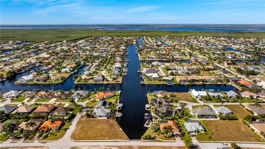 2503 Sw 41st St, Cape Coral, Florida 33914