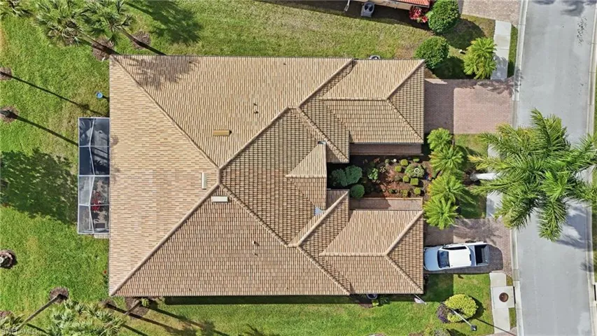 14282  Manchester  DR, Naples, FL 34114
