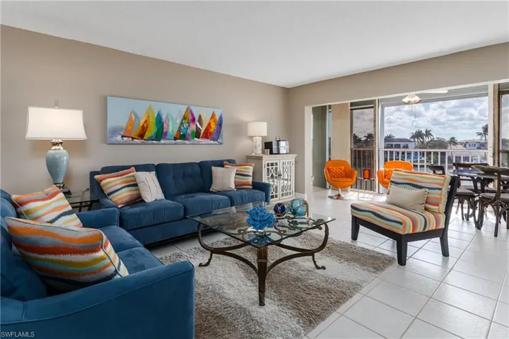 300  Park Shore  DR, Naples, FL 34103