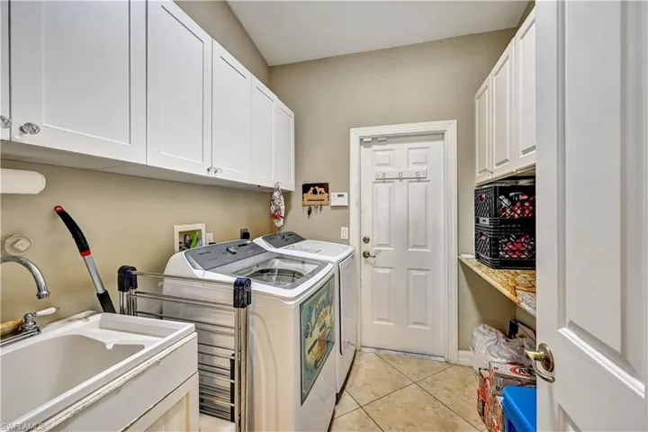 4301 Nw 33rd St, Cape Coral, Florida 33993