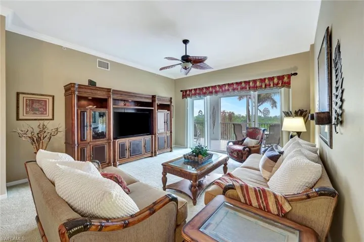 14815  Laguna  DR, Fort Myers, FL 33908