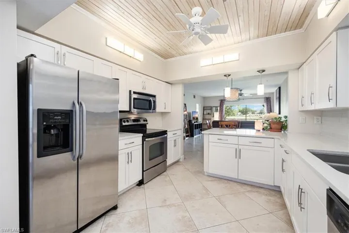 6025 Chardonnay Ln 103, Naples, Florida 34119