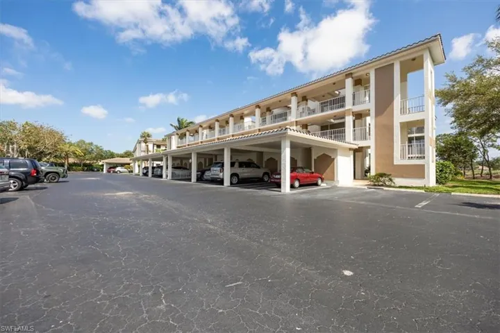 6025 Chardonnay Ln 103, Naples, Florida 34119