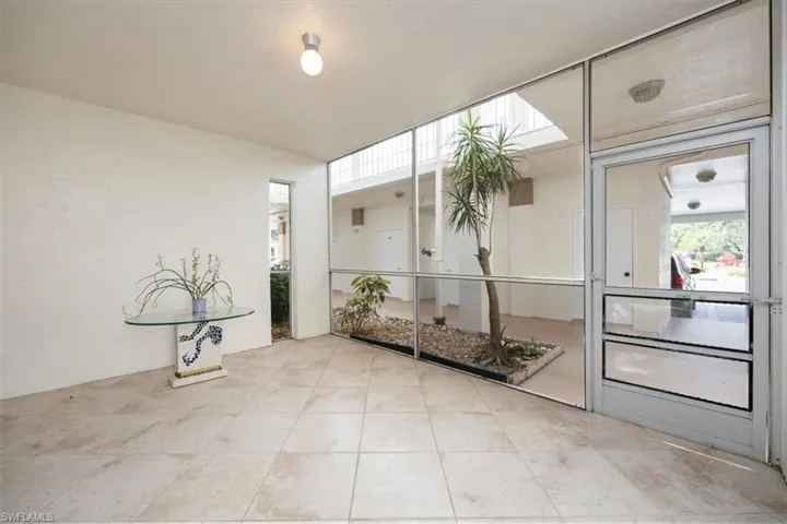 6025 Chardonnay Ln 103, Naples, Florida 34119