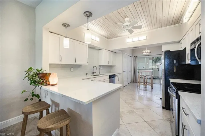6025 Chardonnay Ln 103, Naples, Florida 34119