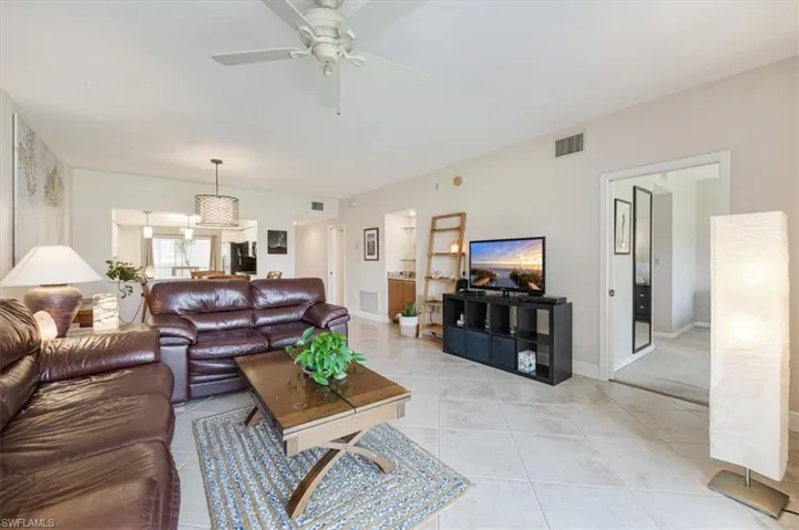 6025 Chardonnay Ln 103, Naples, Florida 34119