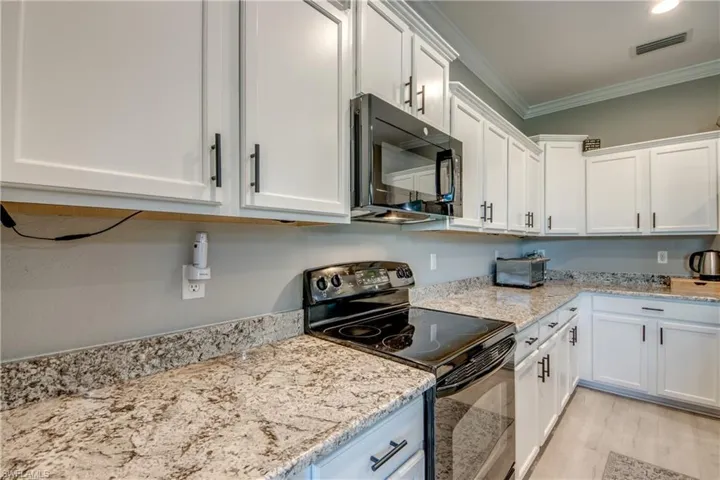 13056 Silver Thorn Loop, North Fort Myers, Florida 33903