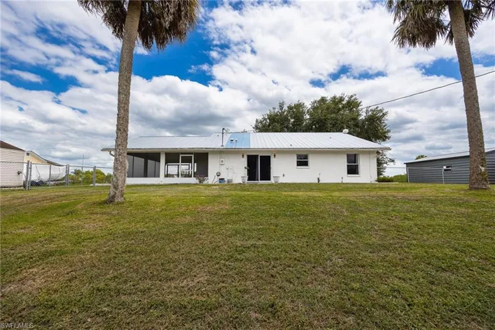 1159 Lock Ln, Moore Haven, Florida 33471