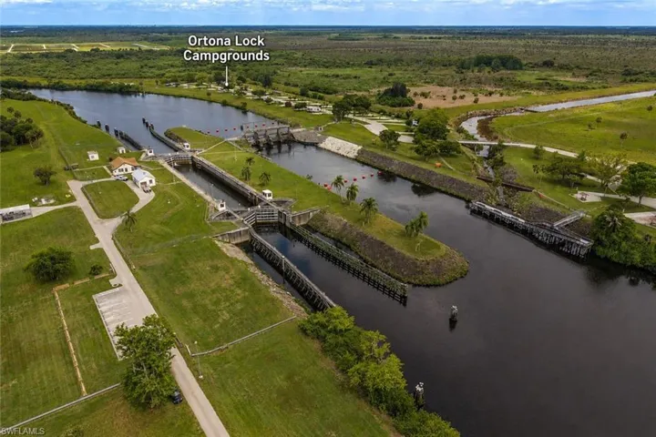 1159 Lock Ln, Moore Haven, Florida 33471