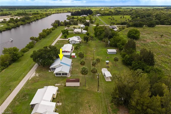 1159 Lock Ln, Moore Haven, Florida 33471