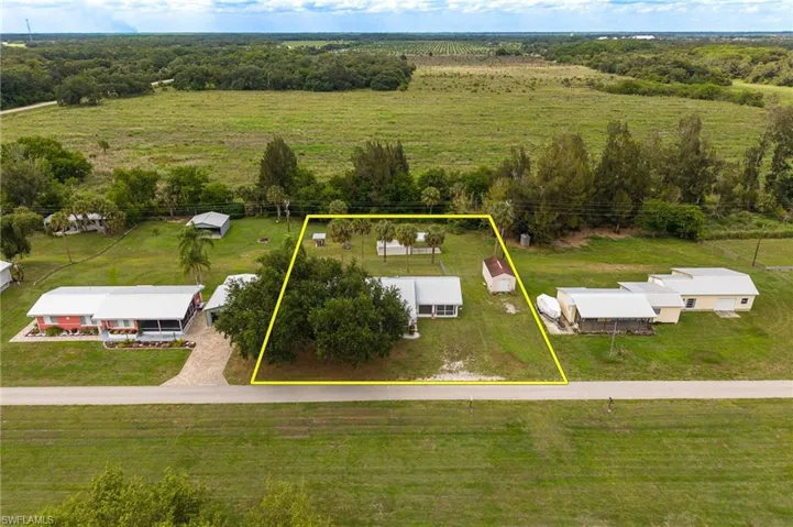 1159 Lock Ln, Moore Haven, Florida 33471