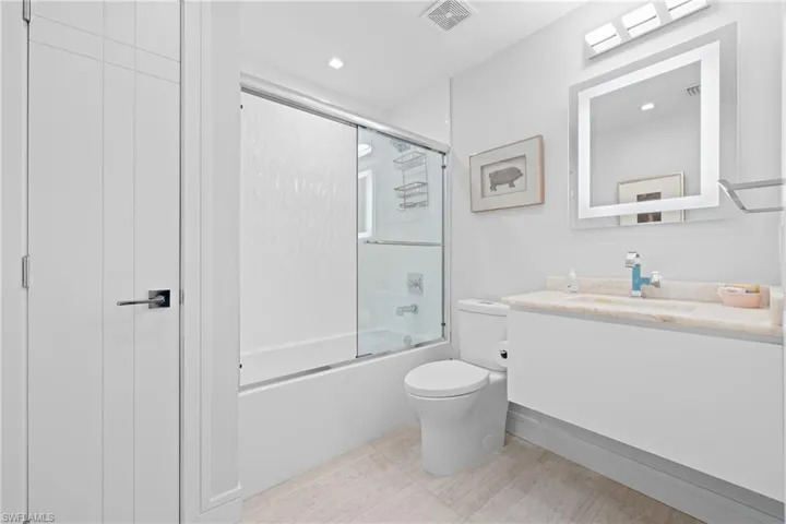 818 Tanbark Dr 204, Naples, Florida 34108